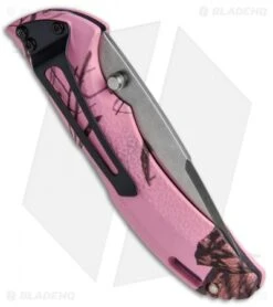 Buck Knives Buck Bantam BLW Lockback Knife Pink Mossy Oak Camo (3.125" Satin) 0285CMS10 -Knife Haven Shop Buck Bantam BLW Mossy Oak Camo Pink 0285CMS10 B CAT. 3668 BHQ 12606 jr side